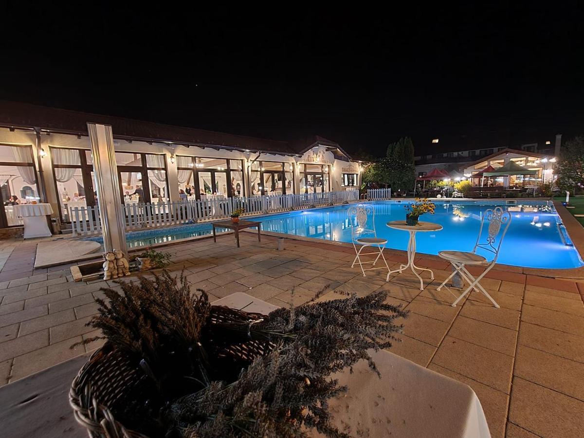 Hotel Bielmann Sînpetru Zewnętrze zdjęcie