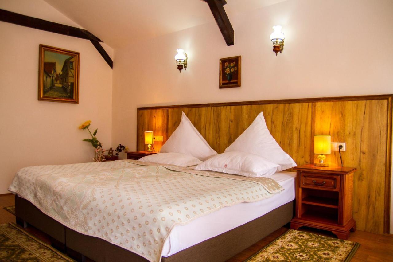 Hotel Bielmann Sînpetru Zewnętrze zdjęcie