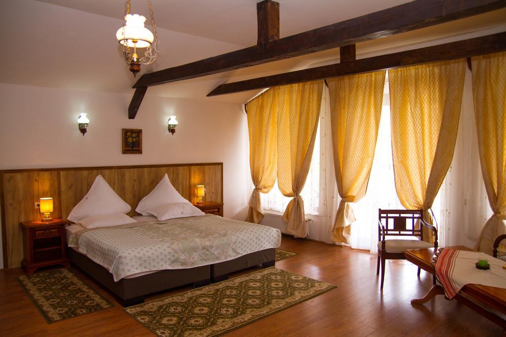 Hotel Bielmann Sînpetru Zewnętrze zdjęcie